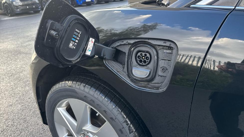 Jaguar I-Pace 294kW EV400 SE 90kWh 5dr Auto Electric Estate - Image 30