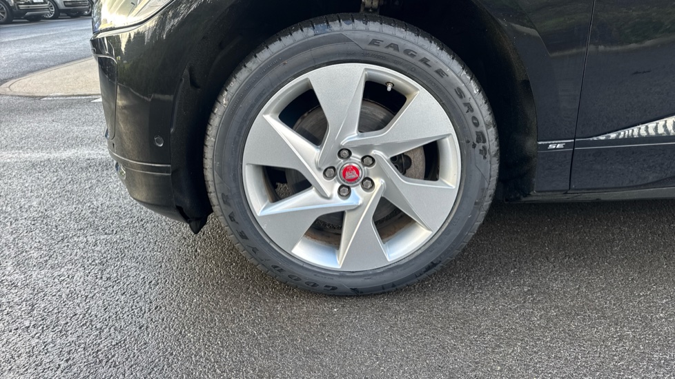 Jaguar I-Pace 294kW EV400 SE 90kWh 5dr Auto Electric Estate - Image 31