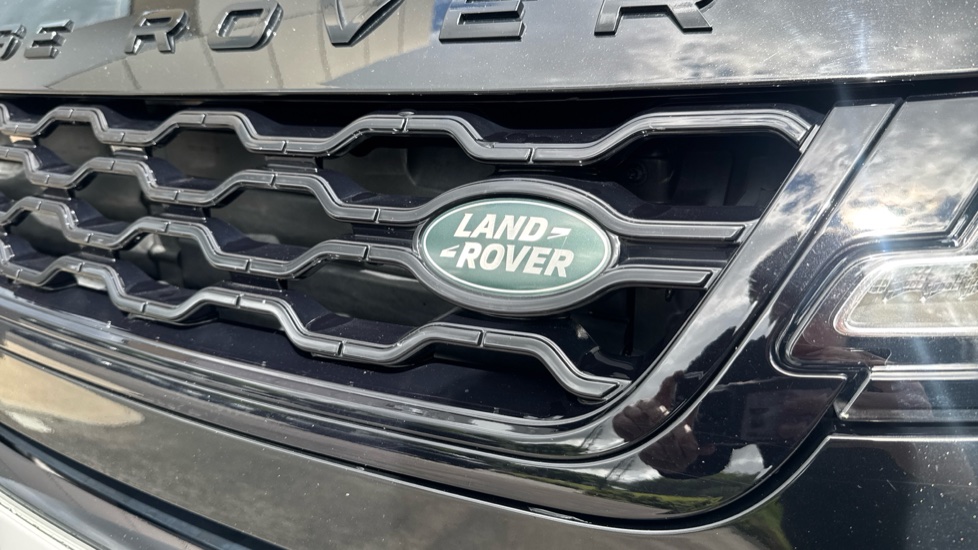 Land Rover Range Rover Evoque 2.0 D200 R-Dynamic S 5dr Auto Diesel Hatchback - Image 33
