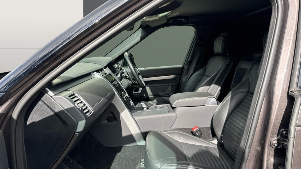 Land Rover Discovery Diesel 3.0 D350 Dynamic HSE Commercial Auto - Image 3