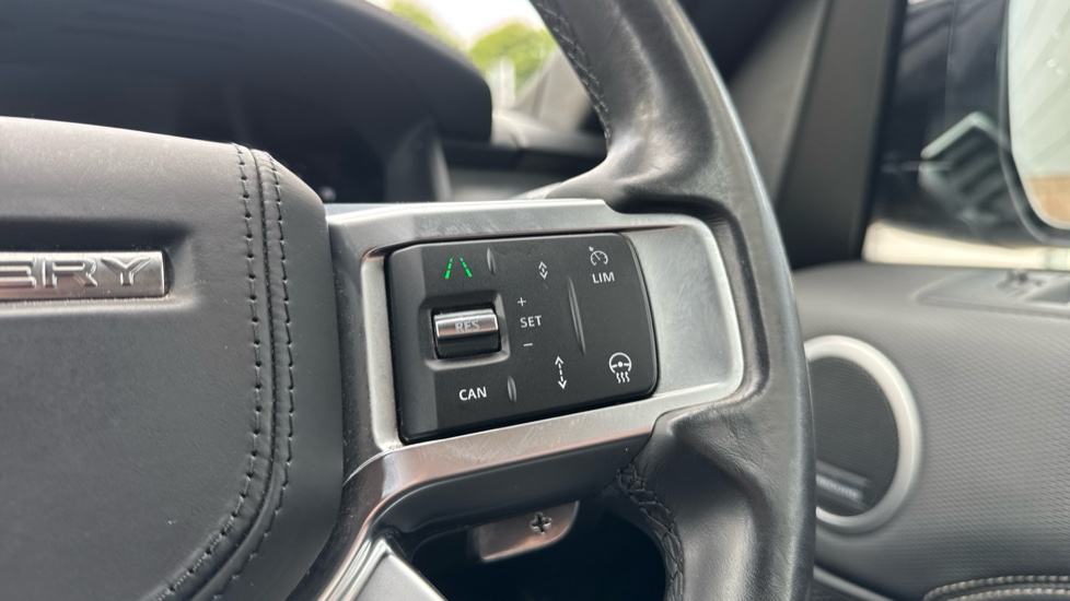 Land Rover Discovery Diesel 3.0 D350 Dynamic HSE Commercial Auto - Image 21