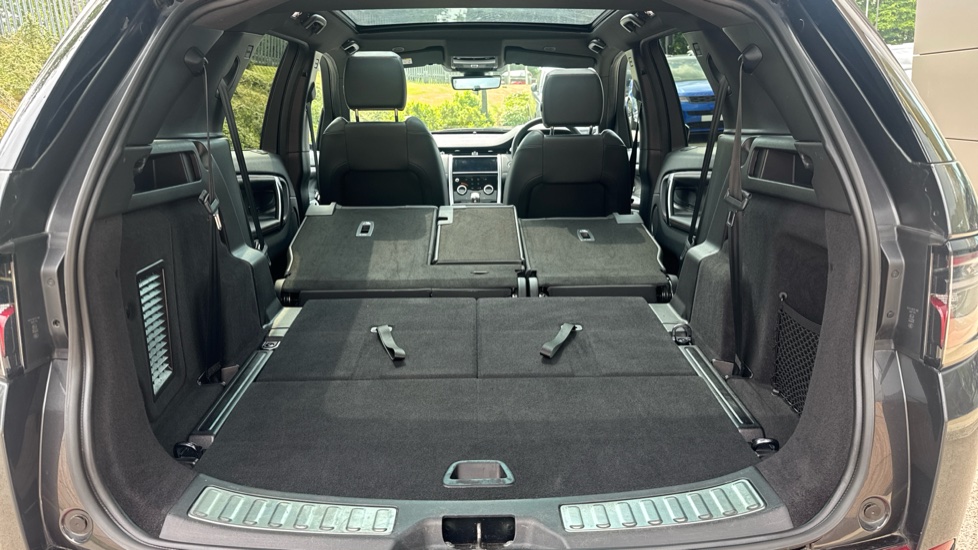 Land Rover Discovery Sport 2.0 D200 Urban Edition 5dr Auto Diesel Station Wagon - Image 10