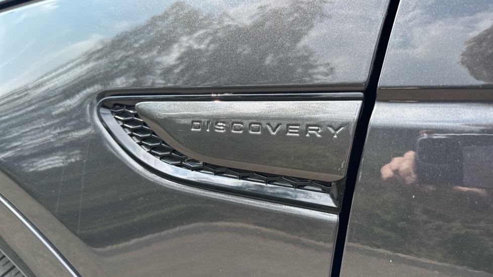 Land Rover Discovery Sport 2.0 D200 Urban Edition 5dr Auto Diesel Station Wagon - Image 33