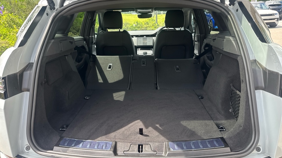 Land Rover Range Rover Evoque 2.0 D200 Dynamic SE 5dr Auto Diesel Hatchback - Image 10