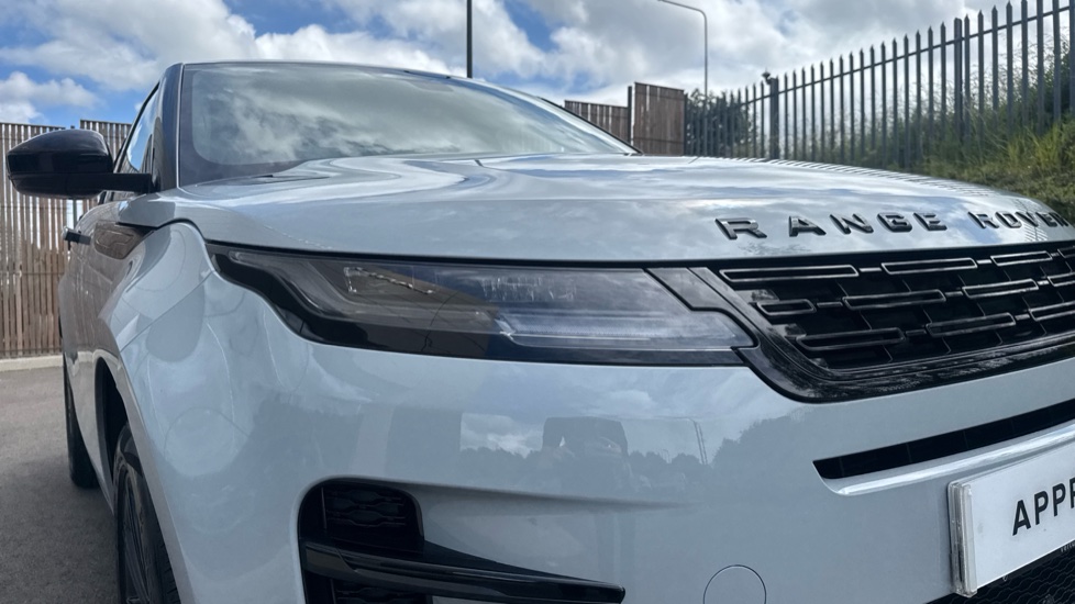 Land Rover Range Rover Evoque 2.0 D200 Dynamic SE 5dr Auto Diesel Hatchback - Image 17