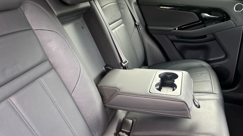 Land Rover Range Rover Evoque 2.0 D200 Dynamic SE 5dr Auto Diesel Hatchback - Image 39