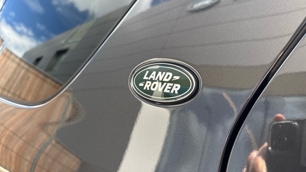 Land Rover Discovery Sport 2.0 D165 Dynamic SE 5dr Auto [7 Seat] Diesel Station Wagon - Image 22