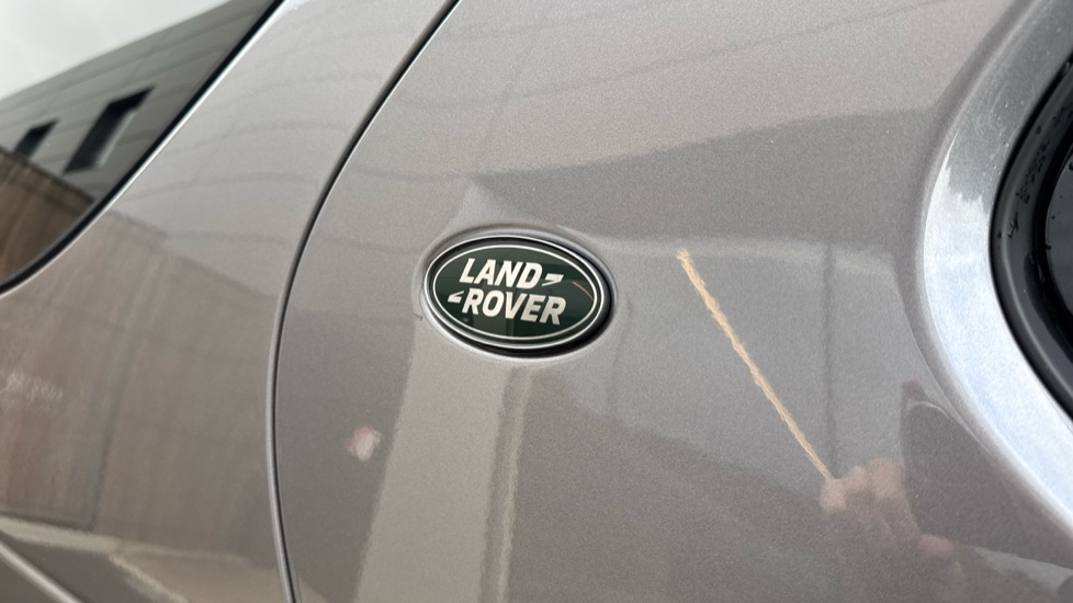 Land Rover Discovery Diesel 3.0 D350 Dynamic HSE Commercial Auto - Image 24