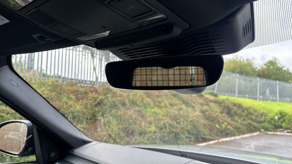 Land Rover Discovery Diesel 3.0 D350 Dynamic HSE Commercial Auto - Image 54