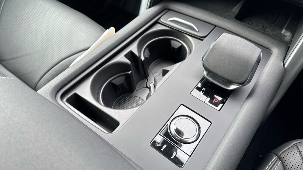 Land Rover Discovery Diesel 3.0 D350 Dynamic HSE Commercial Auto - Image 62
