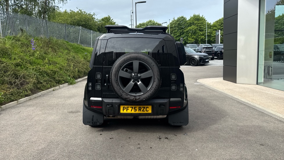 Land Rover Defender 3.0 D250 X-Dynamic HSE 110 5dr Auto Diesel Estate - Image 66