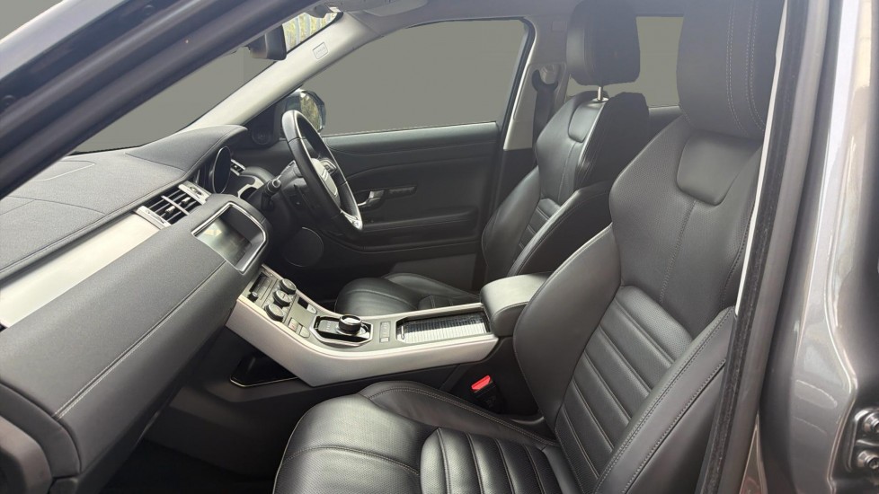 Land Rover Range Rover Evoque 2.0 TD4 HSE Dynamic 5dr Auto Diesel Hatchback - Image 3