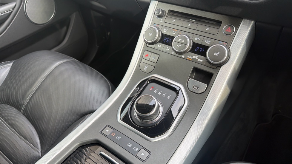 Land Rover Range Rover Evoque 2.0 TD4 HSE Dynamic 5dr Auto Diesel Hatchback - Image 13
