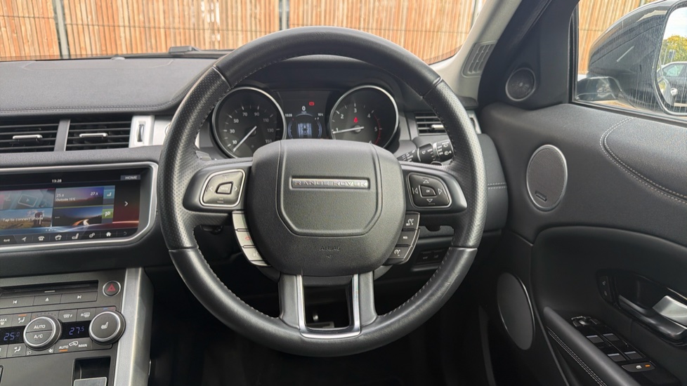 Land Rover Range Rover Evoque 2.0 TD4 HSE Dynamic 5dr Auto Diesel Hatchback - Image 15