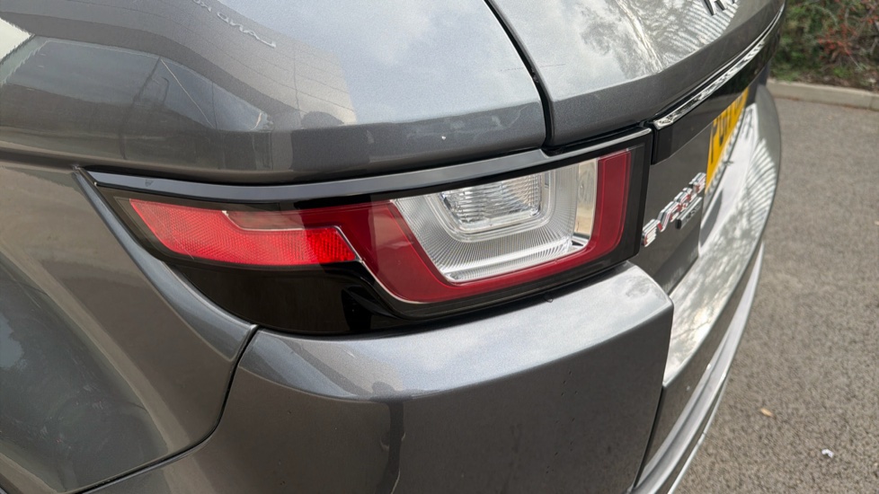 Land Rover Range Rover Evoque 2.0 TD4 HSE Dynamic 5dr Auto Diesel Hatchback - Image 19