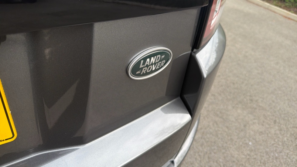 Land Rover Range Rover Evoque 2.0 TD4 HSE Dynamic 5dr Auto Diesel Hatchback - Image 32