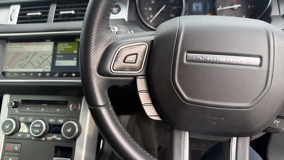 Land Rover Range Rover Evoque 2.0 TD4 HSE Dynamic 5dr Auto Diesel Hatchback - Image 52