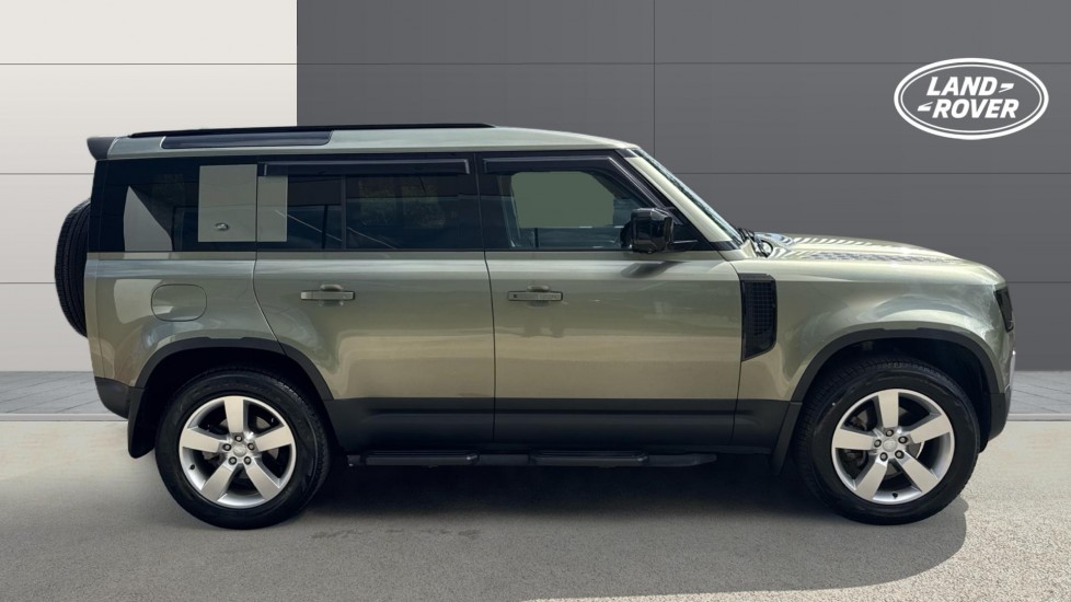 Land Rover Defender 3.0 D250 HSE 110 5dr Auto [6 Seat] Diesel Estate - Image 5