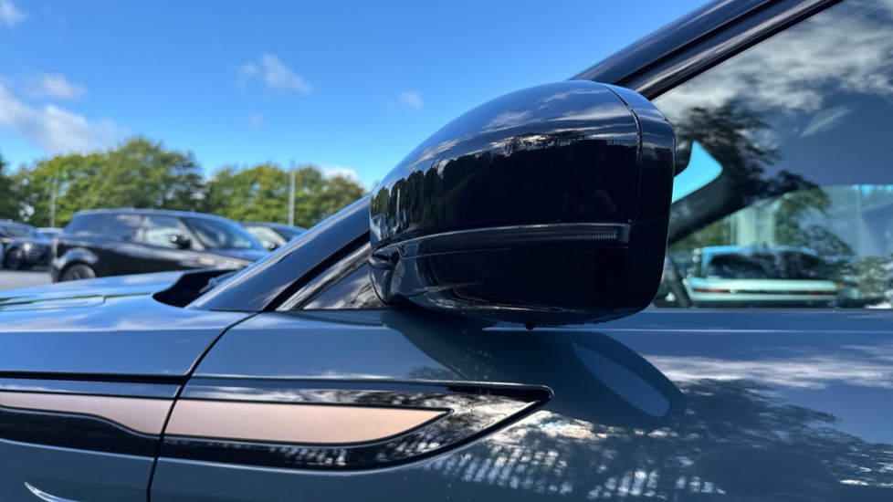 Land Rover Range Rover Evoque 2.0 D200 Dynamic SE 5dr Auto Diesel Hatchback - Image 30