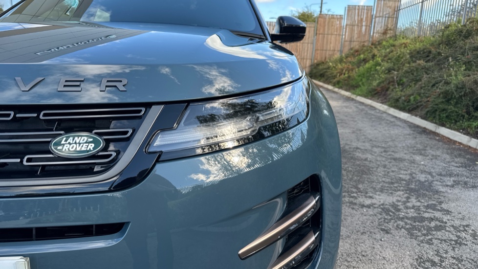 Land Rover Range Rover Evoque 2.0 D200 Dynamic SE 5dr Auto Diesel Hatchback - Image 35