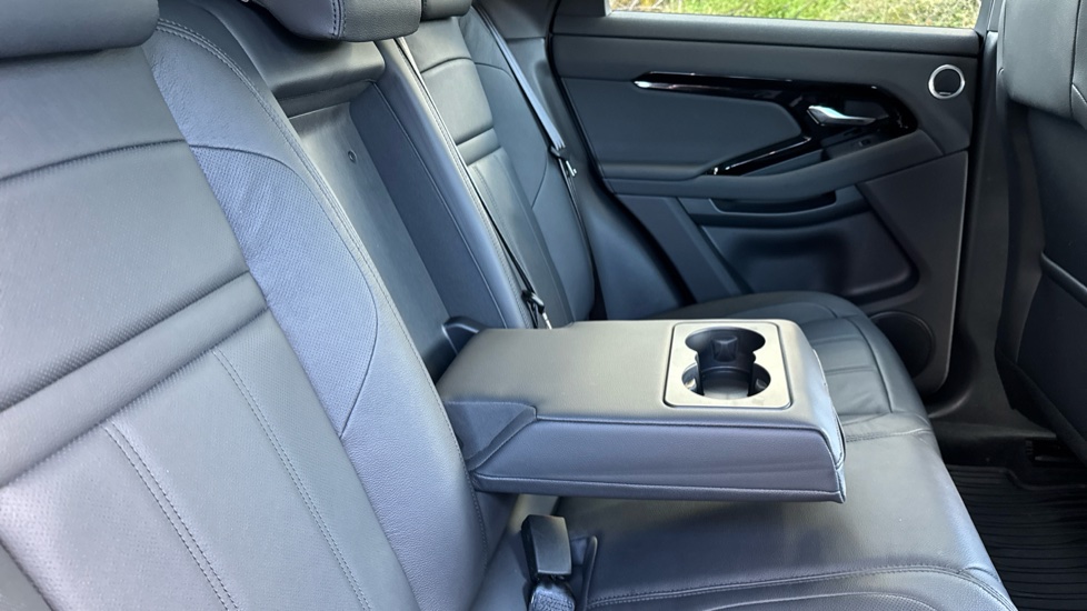 Land Rover Range Rover Evoque 2.0 D200 Dynamic SE 5dr Auto Diesel Hatchback - Image 40