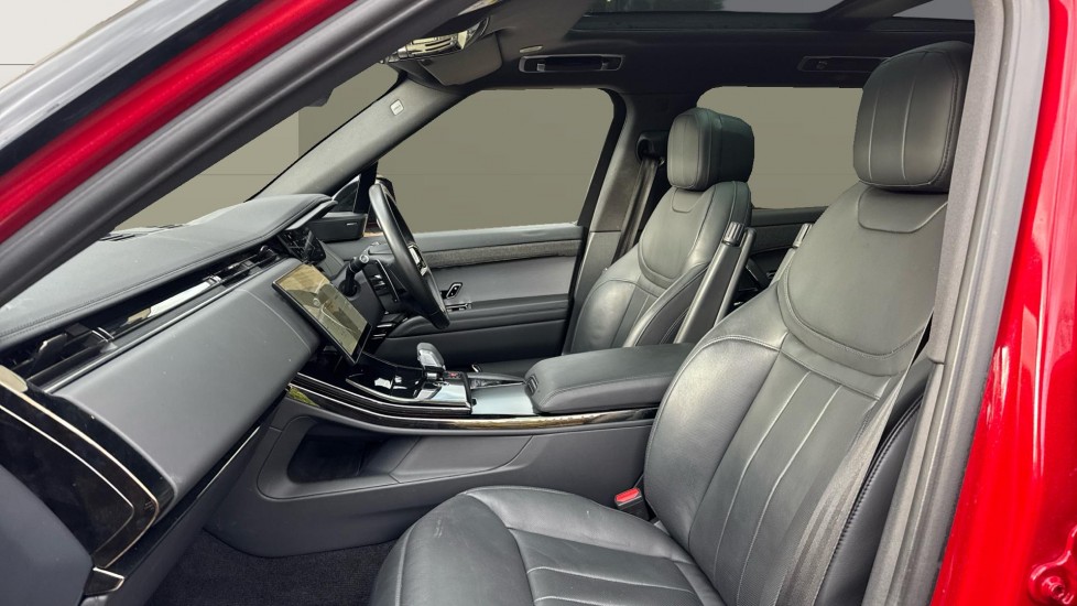 Land Rover Range Rover Sport 3.0 D300 Dynamic SE 5dr Auto Diesel Estate - Image 3