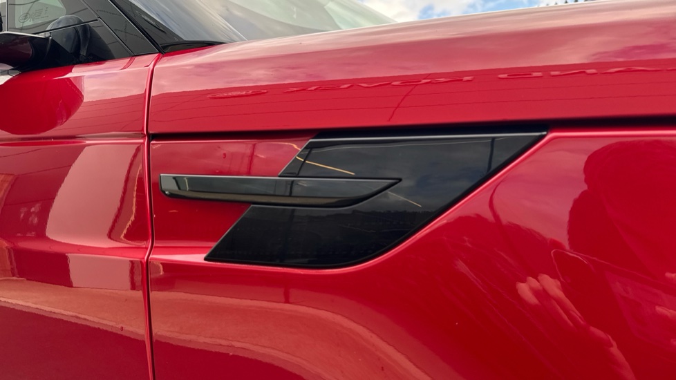 Land Rover Range Rover Sport 3.0 D300 Dynamic SE 5dr Auto Diesel Estate - Image 20