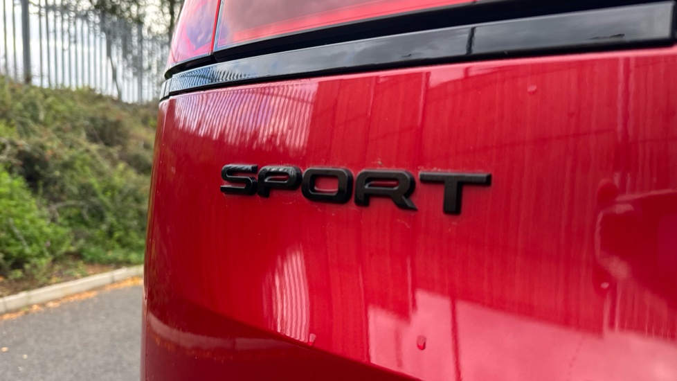 Land Rover Range Rover Sport 3.0 D300 Dynamic SE 5dr Auto Diesel Estate - Image 25