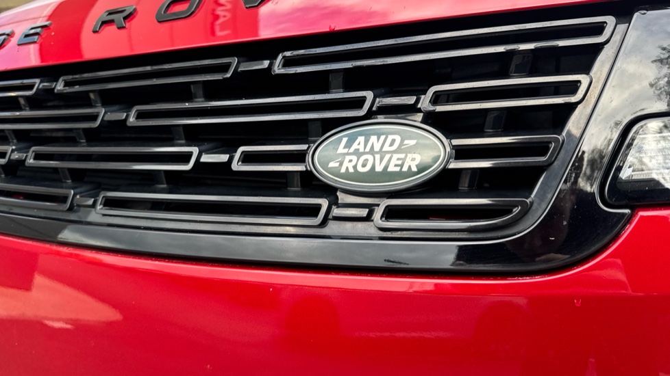 Land Rover Range Rover Sport 3.0 D300 Dynamic SE 5dr Auto Diesel Estate - Image 35