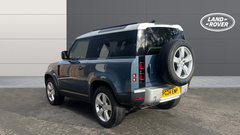 Land Rover Defender 3.0 D250 HSE 90 3dr Auto [6 Seat] Diesel Estate - Image 2