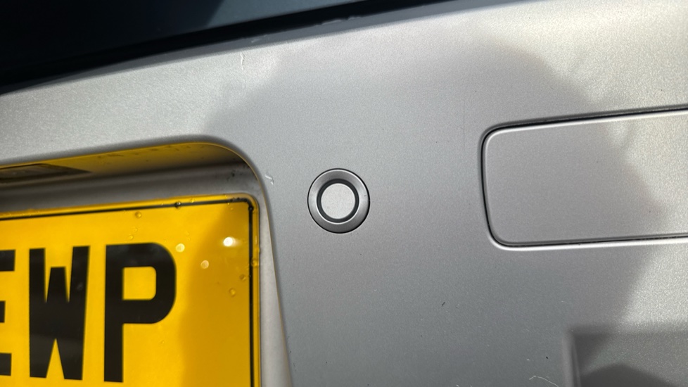Land Rover Defender 3.0 D250 HSE 90 3dr Auto [6 Seat] Diesel Estate - Image 36