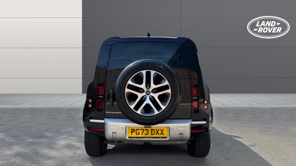 Land Rover Defender 3.0 D250 XS Edition 110 5dr Auto Diesel Estate - Image 6