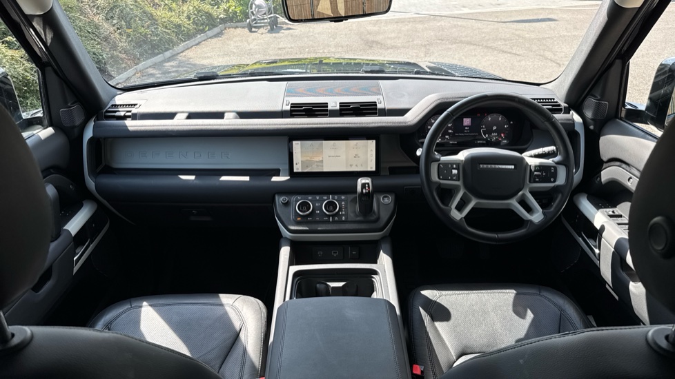 Land Rover Defender 3.0 D250 XS Edition 110 5dr Auto Diesel Estate - Image 9