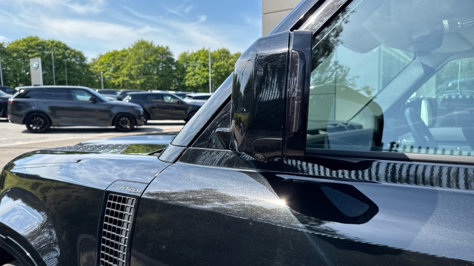 Land Rover Defender 3.0 D250 XS Edition 110 5dr Auto Diesel Estate - Image 34