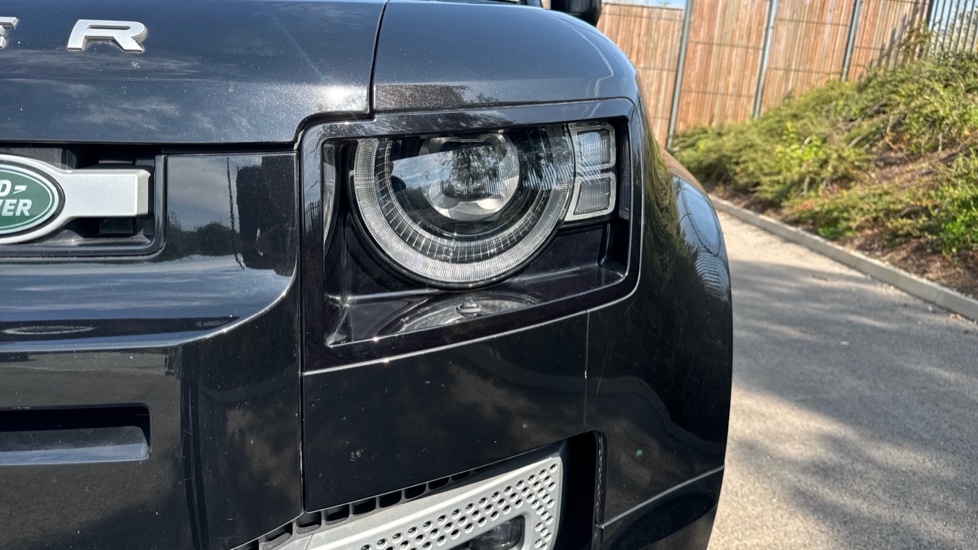 Land Rover Defender 3.0 D250 XS Edition 110 5dr Auto Diesel Estate - Image 39