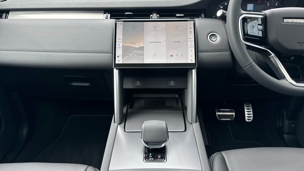 Land Rover Discovery Sport 2.0 D200 Dynamic SE 5dr Auto [5 Seat] Diesel Station Wagon - Image 14