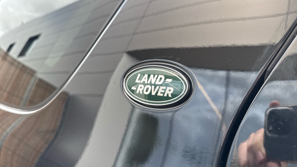 Land Rover Discovery Sport 2.0 D200 Dynamic SE 5dr Auto [5 Seat] Diesel Station Wagon - Image 22