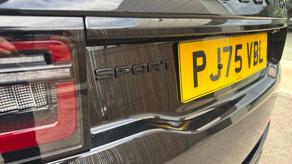 Land Rover Discovery Sport 2.0 D200 Dynamic SE 5dr Auto [5 Seat] Diesel Station Wagon - Image 25
