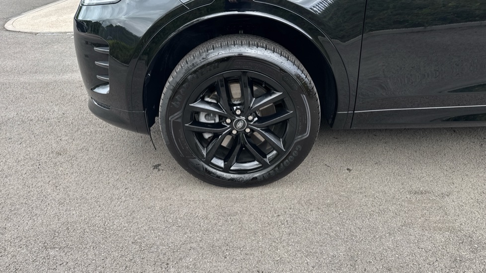 Land Rover Discovery Sport 2.0 D200 Dynamic SE 5dr Auto [5 Seat] Diesel Station Wagon - Image 33
