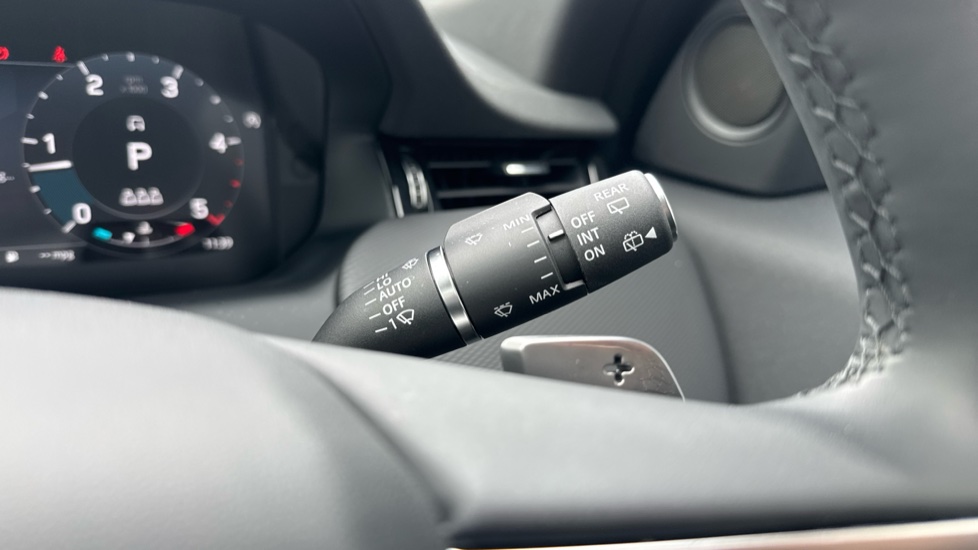 Land Rover Discovery Sport 2.0 D200 Dynamic SE 5dr Auto [5 Seat] Diesel Station Wagon - Image 55