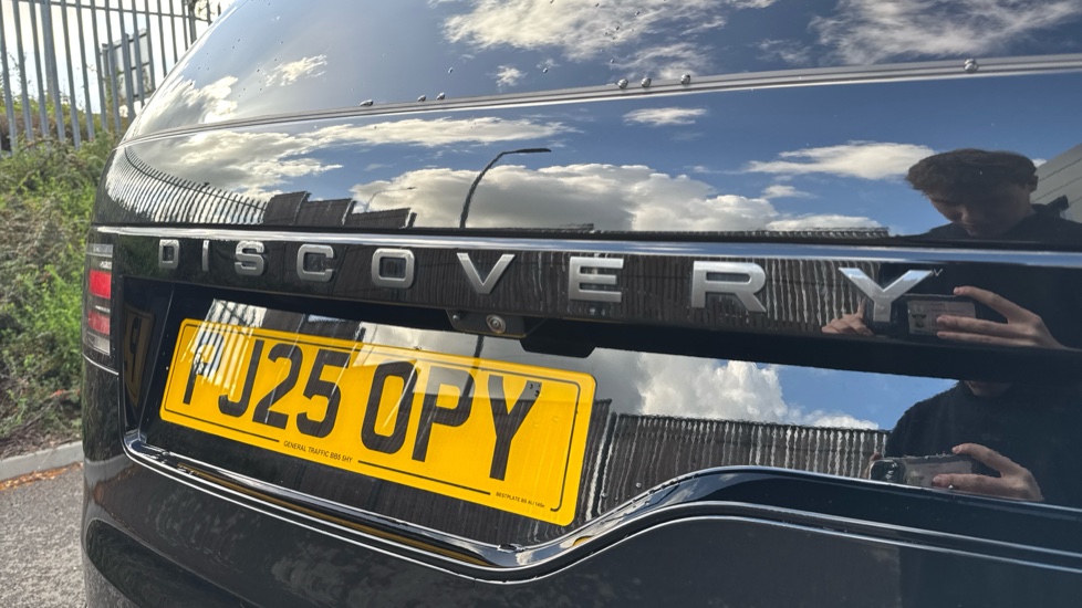 Land Rover Discovery Diesel 3.0 D350 Dynamic HSE Commercial Auto - Image 27