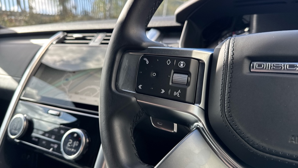 Land Rover Discovery Diesel 3.0 D350 Dynamic HSE Commercial Auto - Image 48