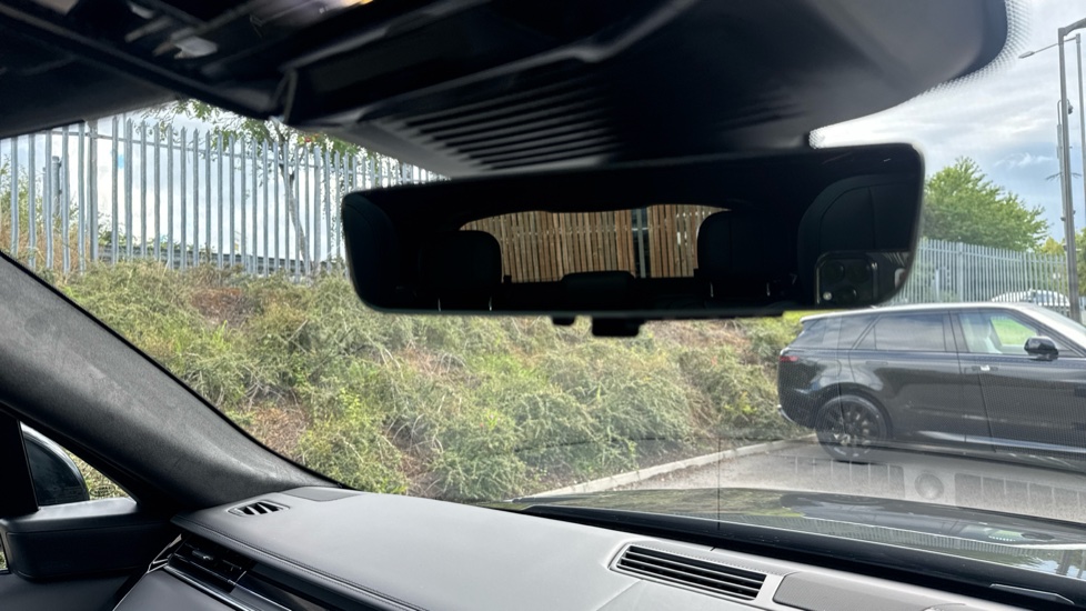Land Rover Range Rover Sport 3.0 D300 Autobiography 5dr Auto Diesel Estate - Image 35