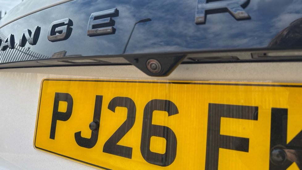 Land Rover Range Rover 3.0 P460e HSE 4dr Auto Estate - Image 26