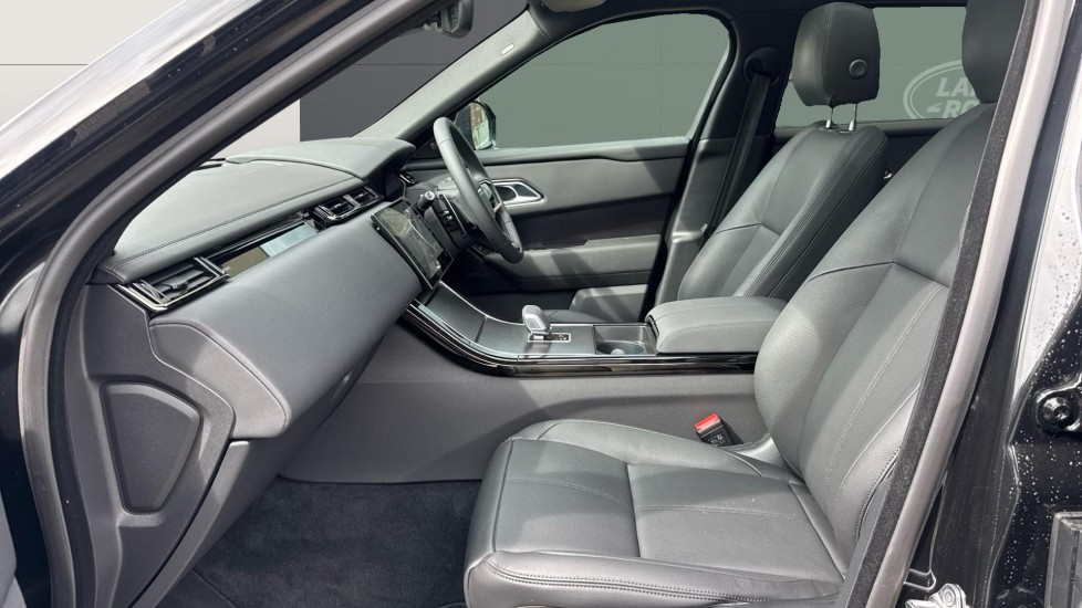Land Rover Range Rover Velar 2.0 P400e Dynamic SE 5dr Auto Estate - Image 3