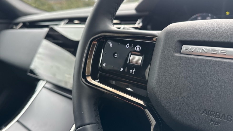 Land Rover Range Rover Velar 2.0 P400e Dynamic SE 5dr Auto Estate - Image 48