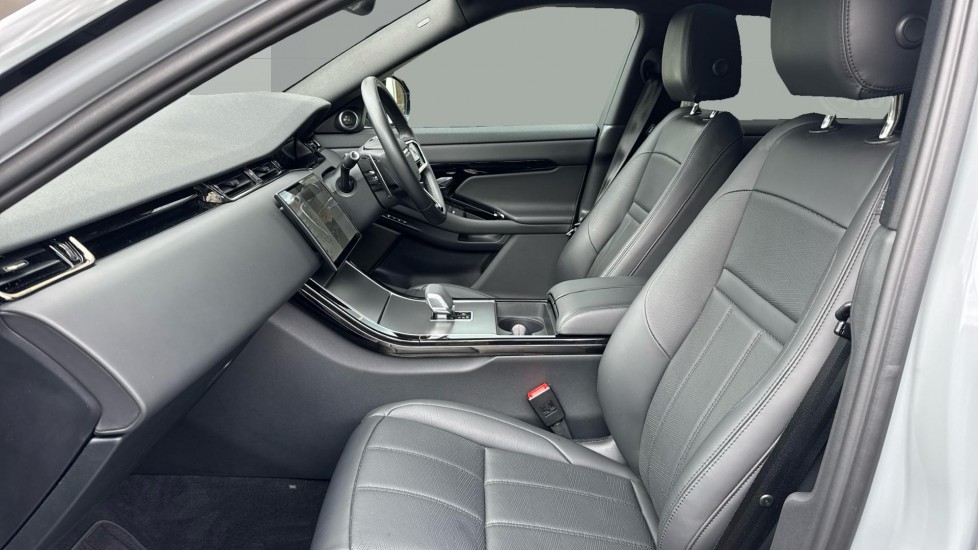 Land Rover Range Rover Evoque 2.0 D200 Dynamic HSE 5dr Auto Diesel Hatchback - Image 3