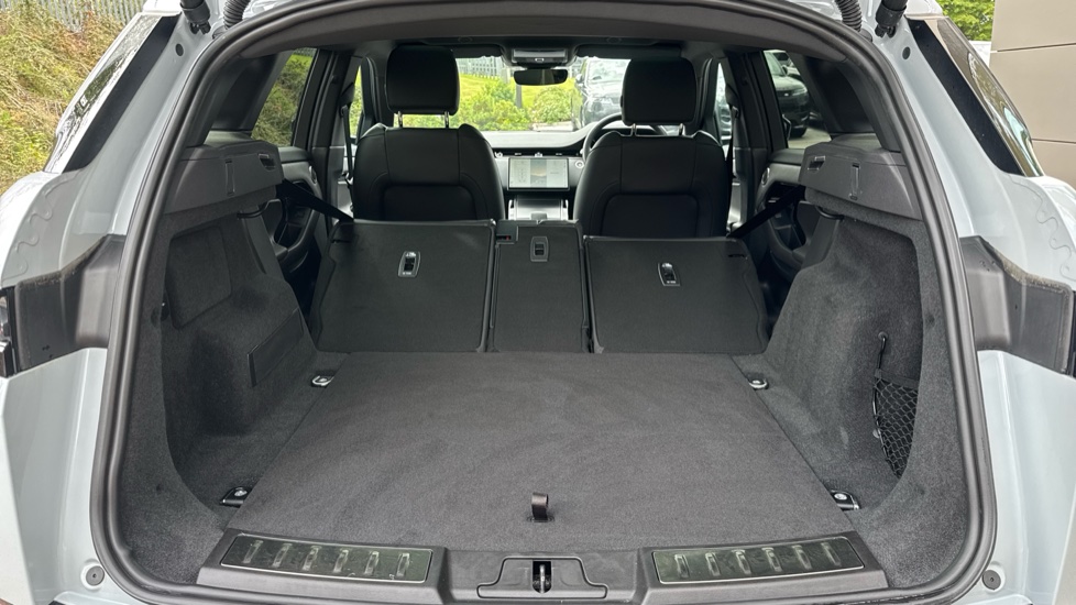 Land Rover Range Rover Evoque 2.0 D200 Dynamic HSE 5dr Auto Diesel Hatchback - Image 10