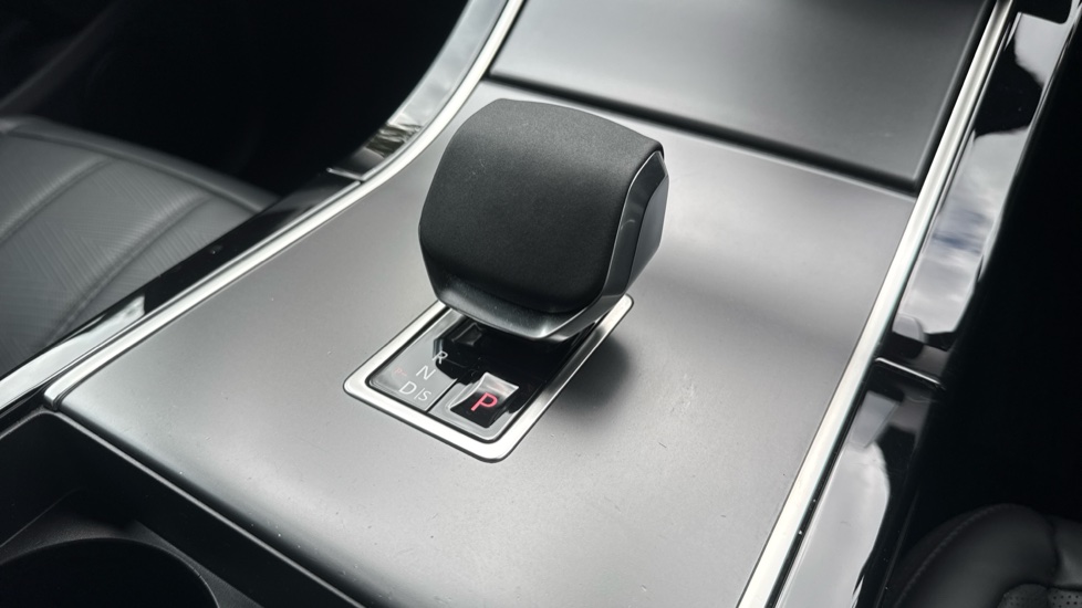 Land Rover Range Rover Evoque 2.0 D200 Dynamic HSE 5dr Auto Diesel Hatchback - Image 13