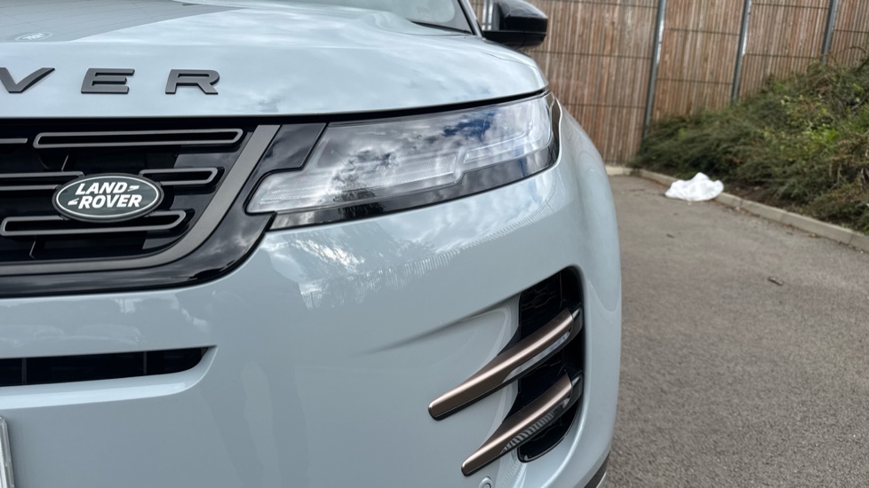 Land Rover Range Rover Evoque 2.0 D200 Dynamic HSE 5dr Auto Diesel Hatchback - Image 34